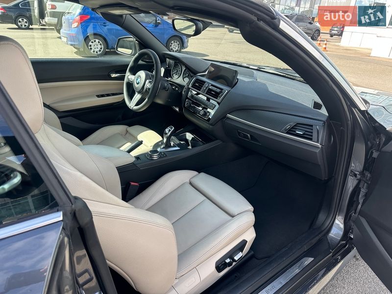 Кабриолет BMW 2 Series 2015 в Киеве