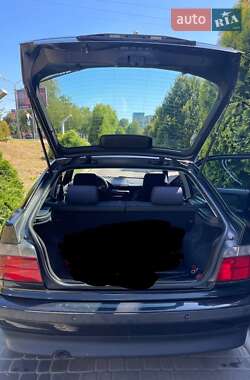 Купе BMW 3 Series Compact 1998 в 