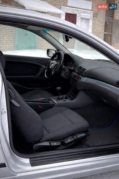 Купе BMW 3 Series Compact 2003 в Казатине