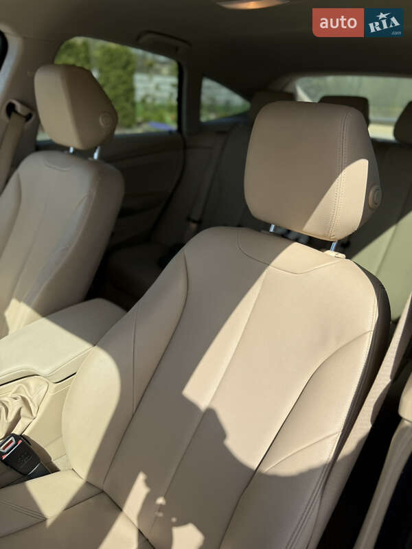 Ліфтбек BMW 3 Series GT 2014 в Жовкві