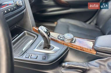 Ліфтбек BMW 3 Series GT 2014 в  фото 106 Ліфтбек BMW 3 Series GT 2014 в