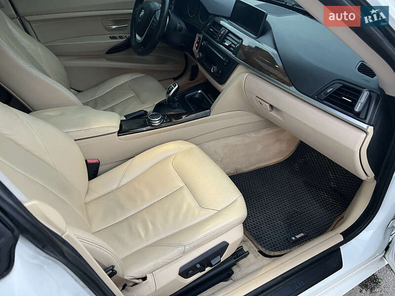 Ліфтбек BMW 3 Series GT 2014 в Вишневому фото 25 Ліфтбек BMW 3 Series GT 2014 в Вишневому