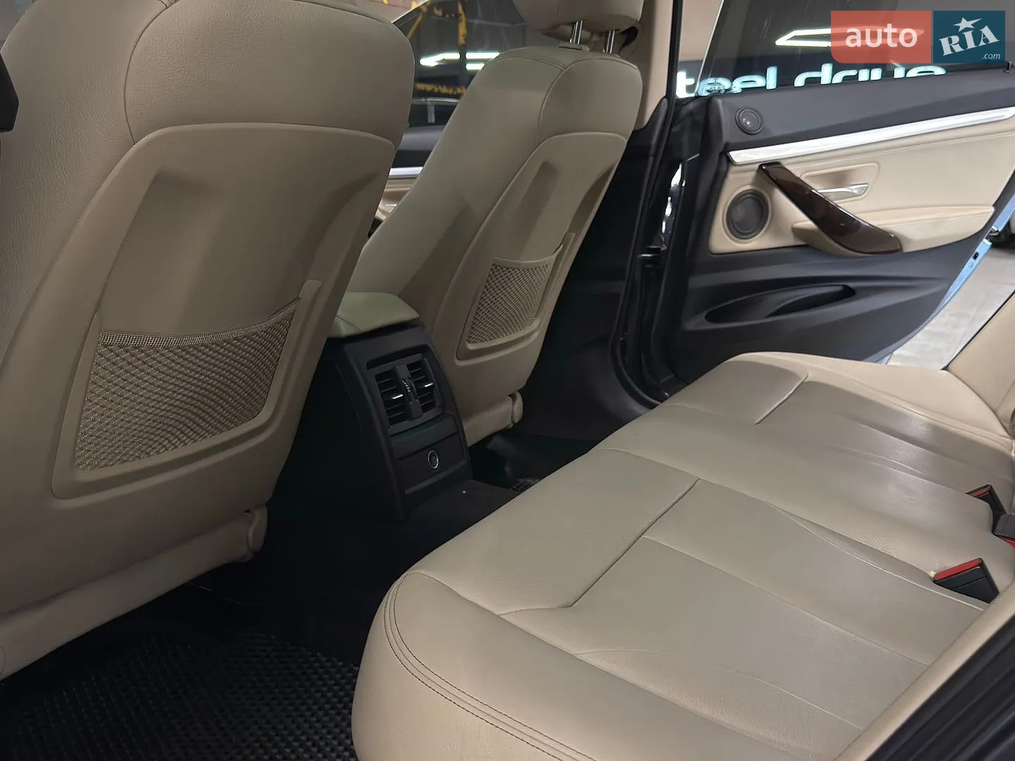 2015 BMW 3er - мініатюра 25