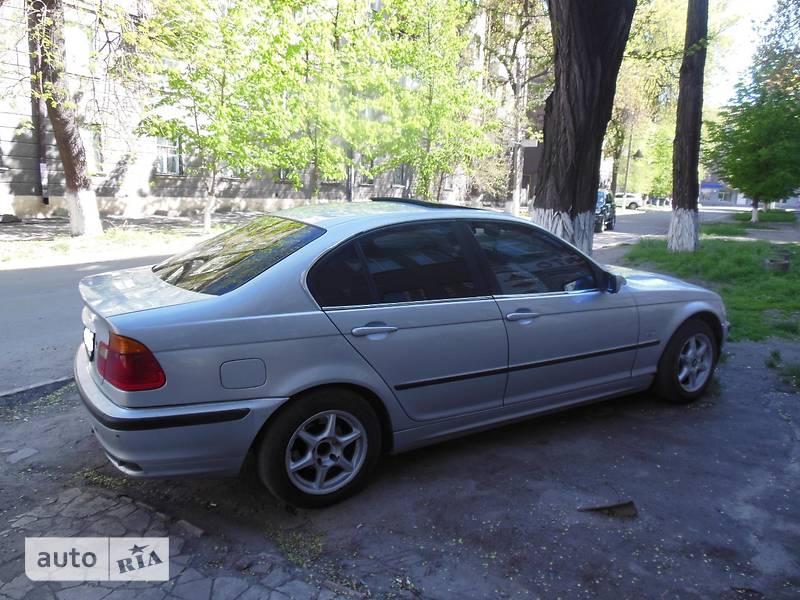 Седан BMW 3 Series 1998 в Каменском