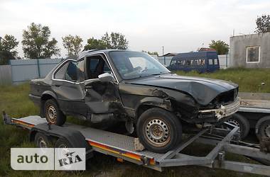 Седан BMW 3 Series 1986 в 