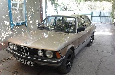 Седан BMW 3 Series 1980 в Мелитополе