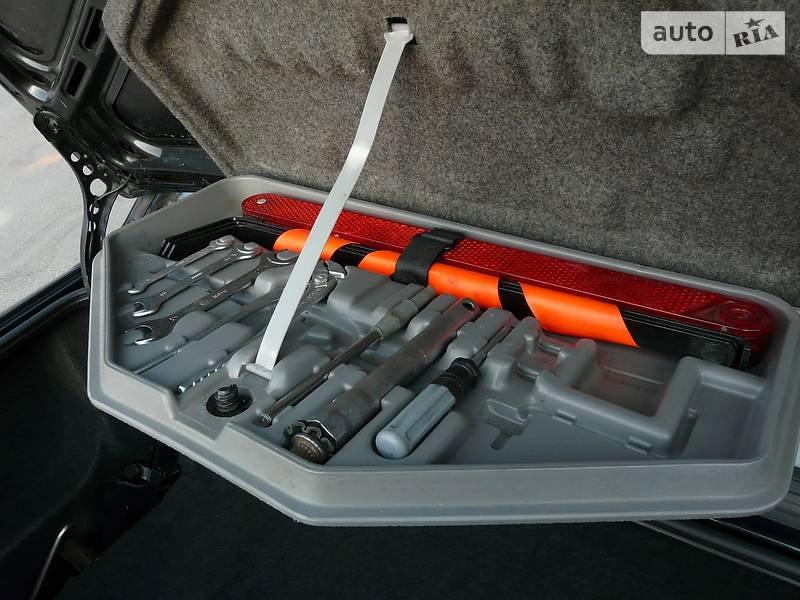 Седан BMW 3 Series 1986 в Житомире