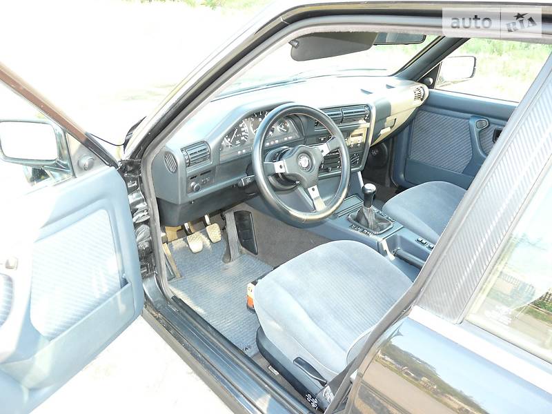 Седан BMW 3 Series 1986 в Житомире