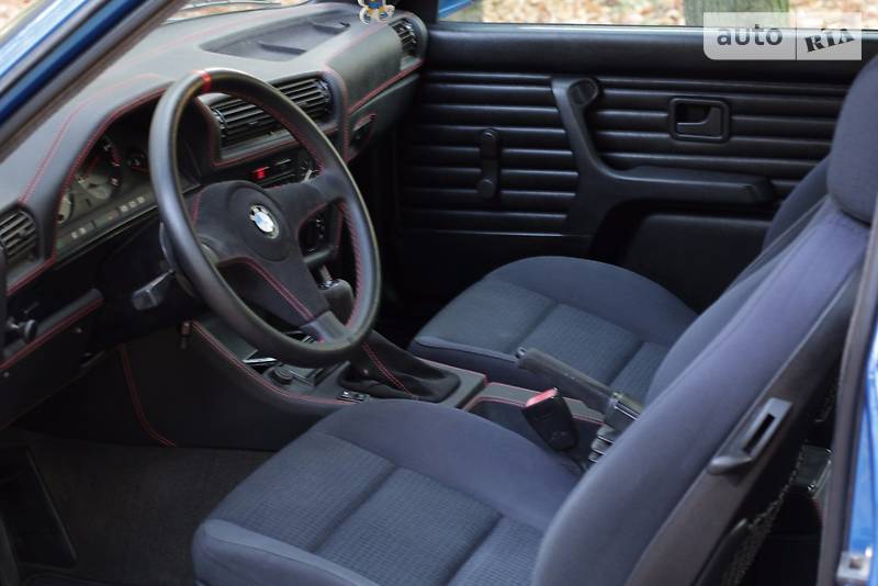 Купе BMW 3 Series 1986 в Черновцах