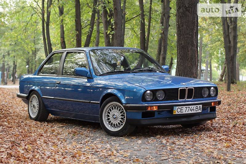 Купе BMW 3 Series 1986 в Черновцах