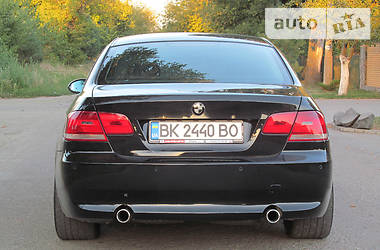 Купе BMW 3 Series 2009 в Ровно