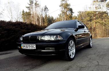 Седан BMW 3 Series 2001 в Малине