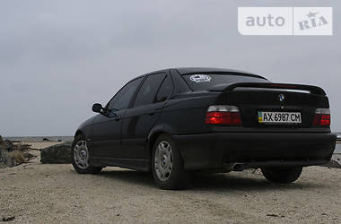 Седан BMW 3 Series 1997 в Харькове