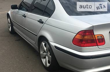 Седан BMW 3 Series 2004 в Мариуполе