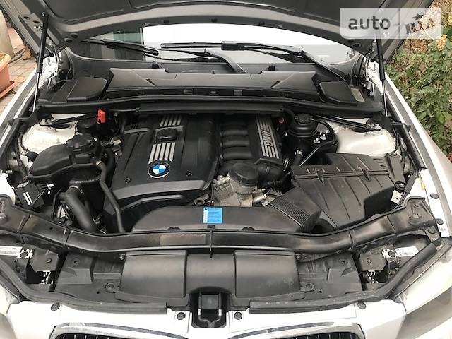 Седан BMW 3 Series 2011 в Одессе