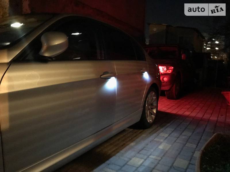 Седан BMW 3 Series 2011 в Одессе