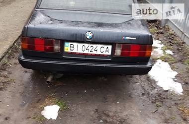 Седан BMW 3 Series 1987 в Кагарлыке