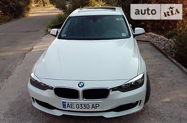 Седан BMW 3 Series 2014 в Кривому Розі