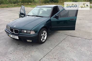 Седан BMW 3 Series 1995 в Городке