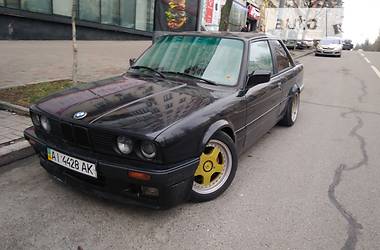Купе BMW 3 Series 1988 в Киеве