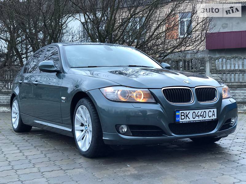 Седан BMW 3 Series 2011 в Ровно