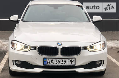 Седан BMW 3 Series 2013 в Киеве