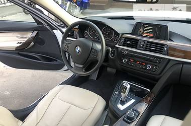 Седан BMW 3 Series 2015 в Киеве