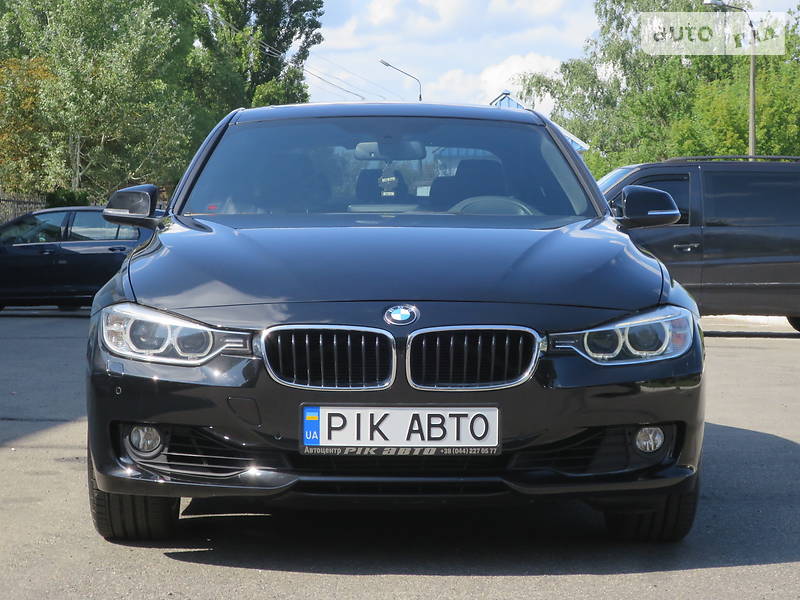 Седан BMW 3 Series 2012 в Києві