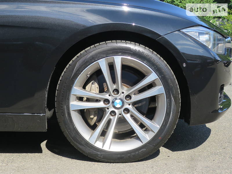 Седан BMW 3 Series 2012 в Києві