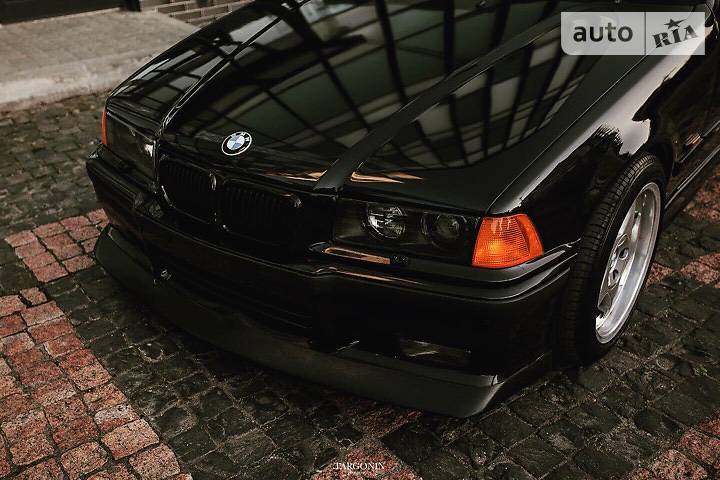 Седан BMW 3 Series 1991 в Ивано-Франковске