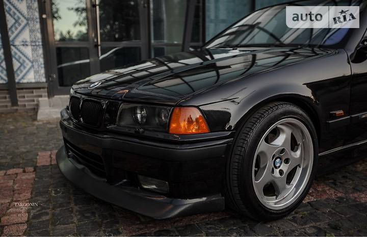 Седан BMW 3 Series 1991 в Ивано-Франковске