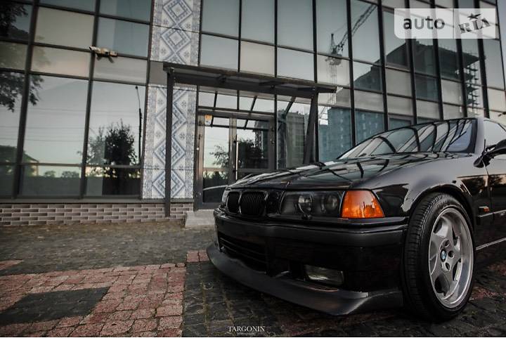 Седан BMW 3 Series 1991 в Ивано-Франковске