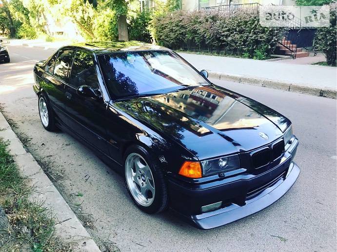 Седан BMW 3 Series 1991 в Ивано-Франковске