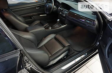 Купе BMW 3 Series 2011 в 