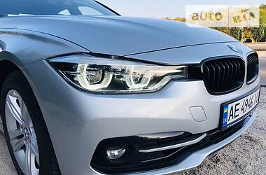 Седан BMW 3 Series 2016 в Дніпрі