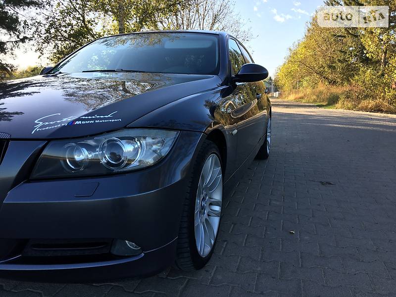 Седан BMW 3 Series 2008 в Черновцах