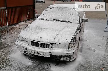 Седан BMW 3 Series 1991 в 