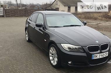 Седан BMW 3 Series 2011 в Сарнах