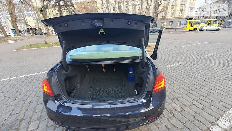 Седан BMW 3 Series 2015 в Одесі