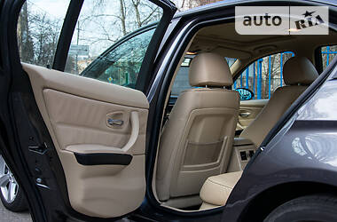 Седан BMW 3 Series 2005 в  фото 18 Седан BMW 3 Series 2005 в