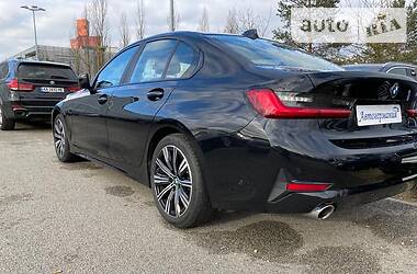 Седан BMW 3 Series 2019 в 