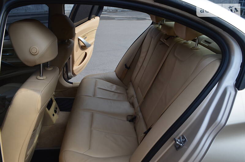 Седан BMW 3 Series 2013 в Києві фото 27 Седан BMW 3 Series 2013 в Києві
