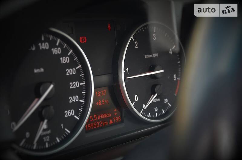 Седан BMW 3 Series 2010 в Києві