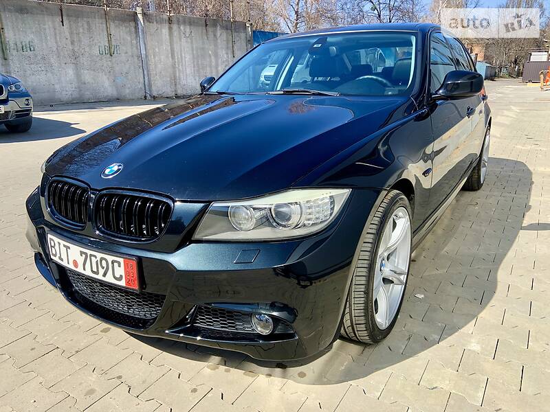 Седан BMW 3 Series 2011 в Умани