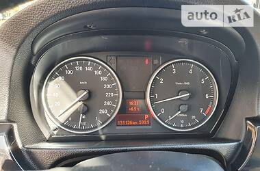 Седан BMW 3 Series 2011 в 