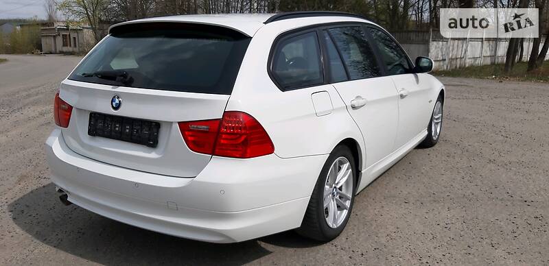 Універсал BMW 3 Series 2010 в Києві