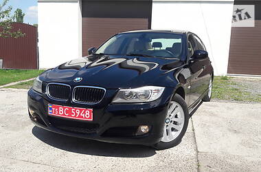 Седан BMW 3 Series 2010 в Радивилове