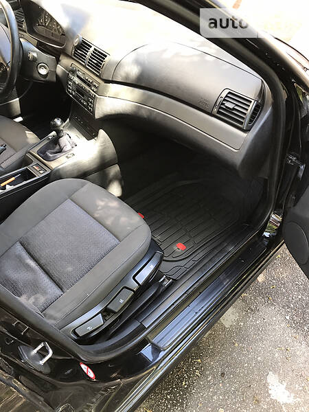 Універсал BMW 3 Series 2002 в Вишневому