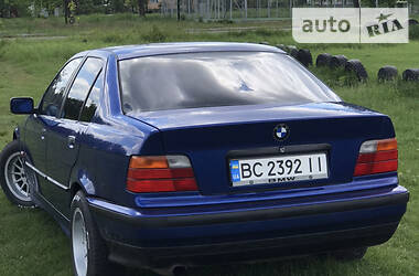 Седан BMW 3 Series 1994 в 