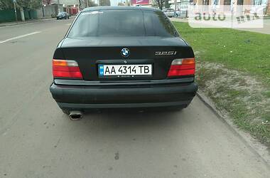 Седан BMW 3 Series 1995 в Житомире